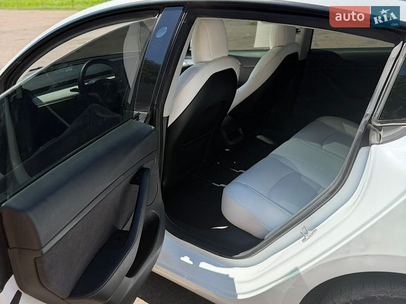 Седан Tesla Model 3 2021 в Тростянце фото 17 Седан Tesla Model 3 2021 в Тростянце