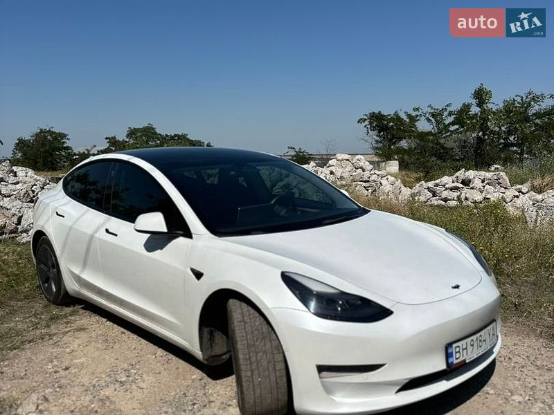 Седан Tesla Model 3 2022 в Одесі