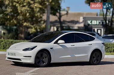 Седан Tesla Model 3 2023 в Одессе