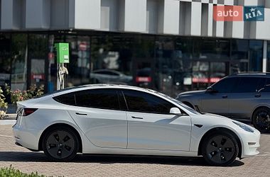 Седан Tesla Model 3 2023 в Одессе