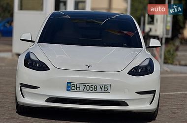 Седан Tesla Model 3 2023 в Одессе