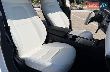 Седан Tesla Model 3 2023 в Одессе