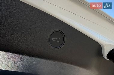 Седан Tesla Model 3 2023 в Одессе