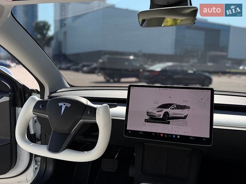 Седан Tesla Model 3 2023 в Одессе