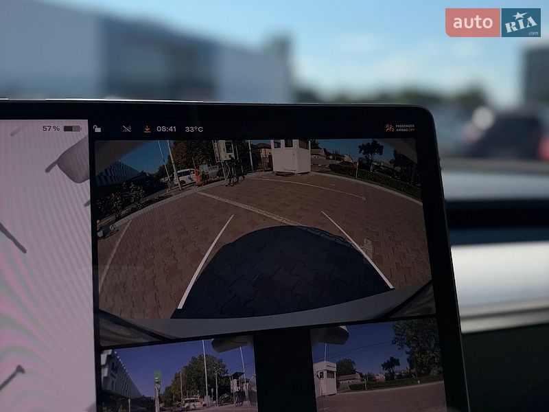Седан Tesla Model 3 2023 в Одессе