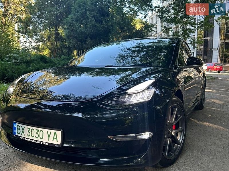 Tesla Model 3 2019