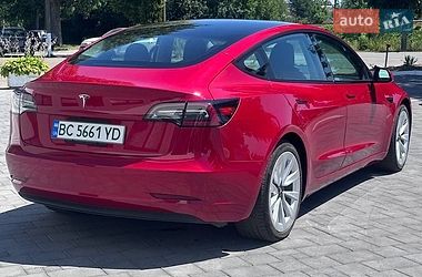 Седан Tesla Model 3 2021 в Львове