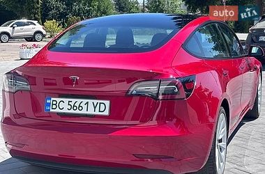 Седан Tesla Model 3 2021 в Львове