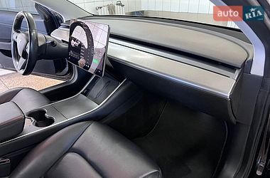 Седан Tesla Model 3 2018 в Днепре