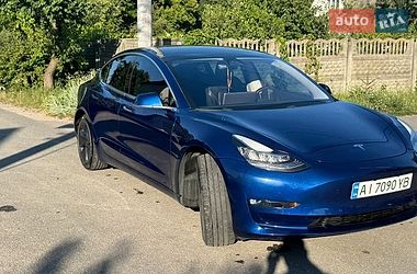 Седан Tesla Model 3 2019 в Броварах
