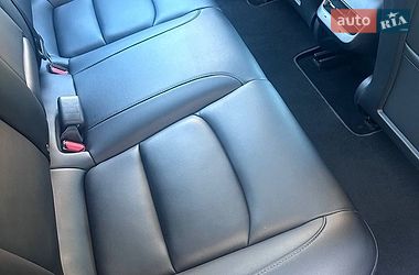 Седан Tesla Model 3 2021 в Львове