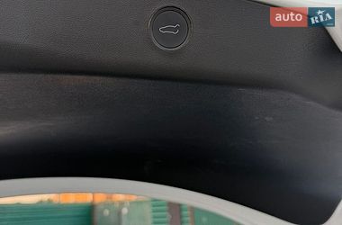 Седан Tesla Model 3 2022 в Киеве