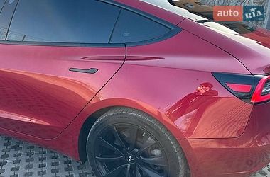Седан Tesla Model 3 2020 в Виннице