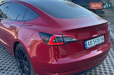 Седан Tesla Model 3 2020 в Виннице