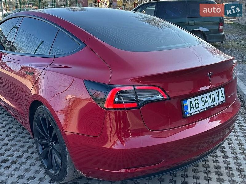 Седан Tesla Model 3 2020 в Виннице