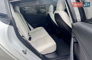 Седан Tesla Model 3 2021 в Вінниці