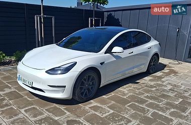 Седан Tesla Model 3 2021 в Вінниці