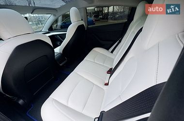 Седан Tesla Model 3 2021 в Вінниці