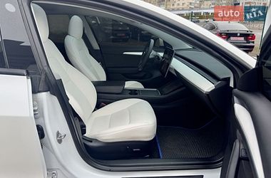 Седан Tesla Model 3 2021 в Вінниці