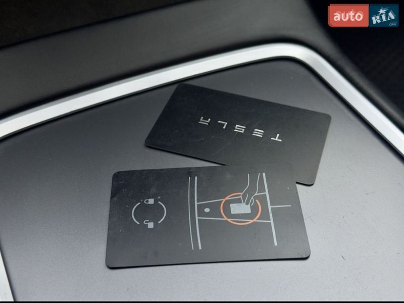 Седан Tesla Model 3 2021 в Вінниці