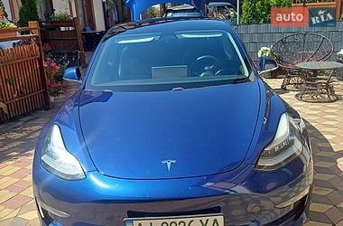 Седан Tesla Model 3 2020 в Киеве