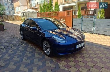 Седан Tesla Model 3 2020 в Киеве