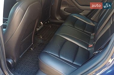 Седан Tesla Model 3 2020 в Киеве