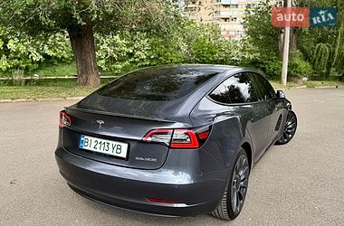 Седан Tesla Model 3 2022 в Кривому Розі
