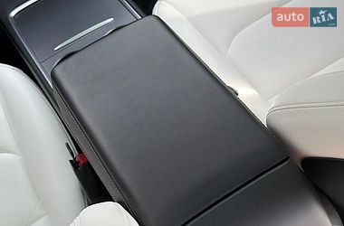 Седан Tesla Model 3 2022 в Кривому Розі