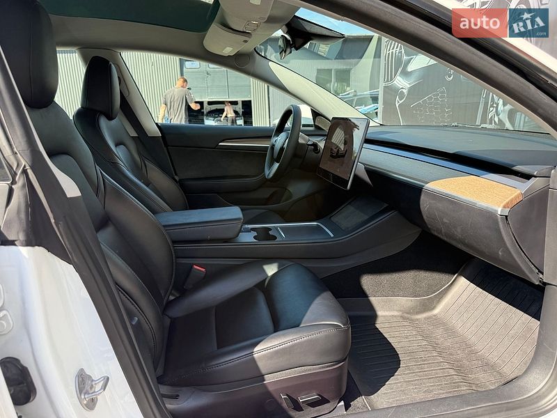 Седан Tesla Model 3 2023 в Львові фото 56 Седан Tesla Model 3 2023 в Львові