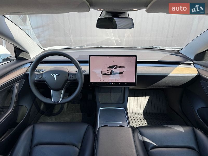 Седан Tesla Model 3 2023 в Львові фото 81 Седан Tesla Model 3 2023 в Львові