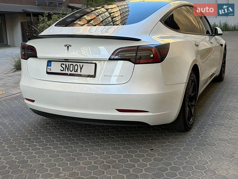 Седан Tesla Model 3 2020 в Одессе