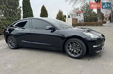 Седан Tesla Model 3 2022 в Житомирі