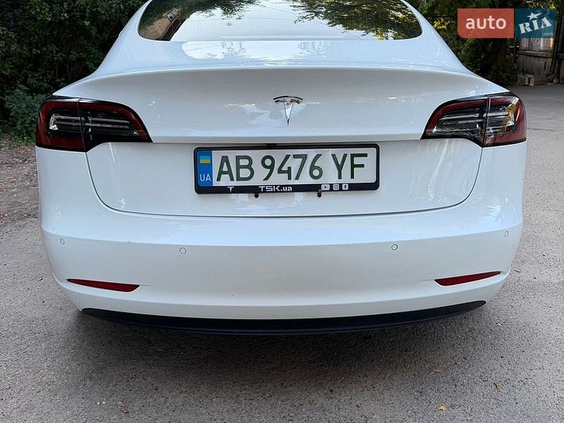 Седан Tesla Model 3 2018 в Киеве