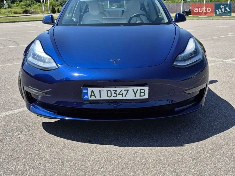 Седан Tesla Model 3 2020 в Киеве