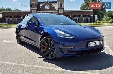 Седан Tesla Model 3 2020 в Киеве