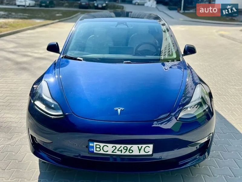 Tesla Model 3 2021