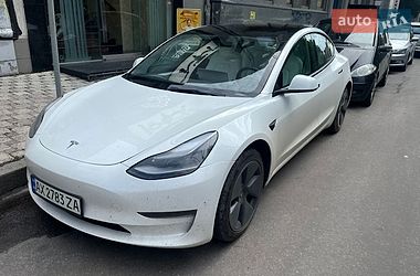 Седан Tesla Model 3 2023 в Харькове