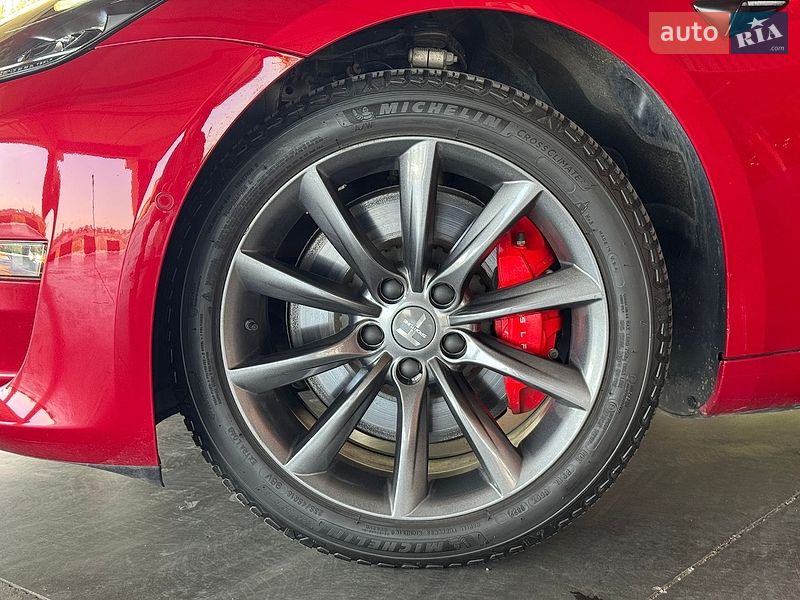 Седан Tesla Model 3 2022 в Львове