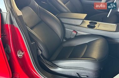 Седан Tesla Model 3 2022 в Львове