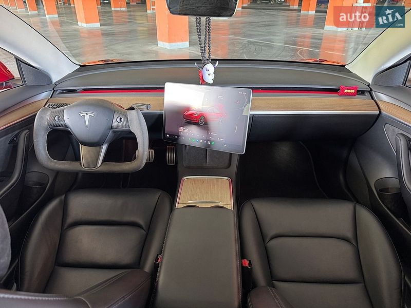 Седан Tesla Model 3 2022 в Львове