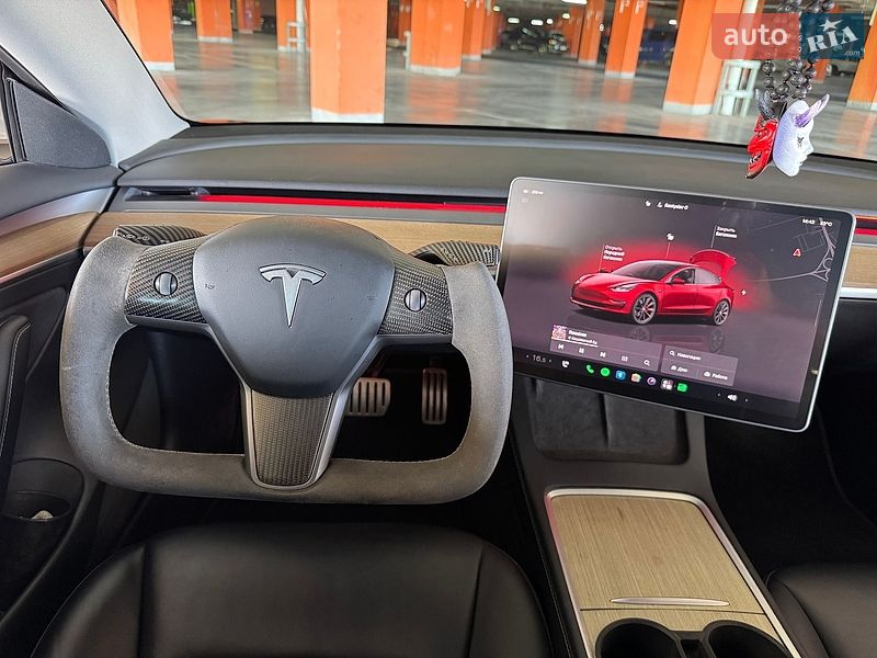 Седан Tesla Model 3 2022 в Львове