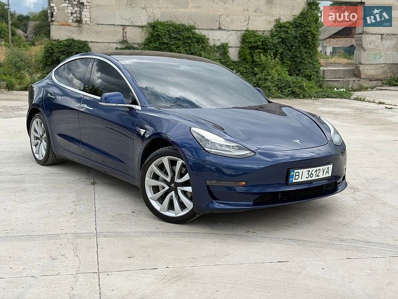 Tesla Model 3 2019