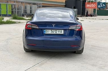 Седан Tesla Model 3 2019 в Києві