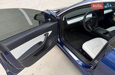 Седан Tesla Model 3 2019 в Києві