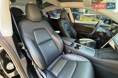Седан Tesla Model 3 2023 в Харькове