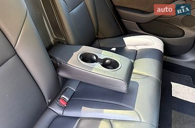 Седан Tesla Model 3 2023 в Харькове