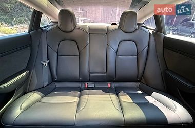 Седан Tesla Model 3 2023 в Харькове