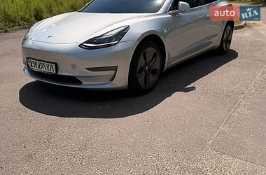 Седан Tesla Model 3 2017 в Ровно