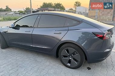 Седан Tesla Model 3 2023 в Первомайске